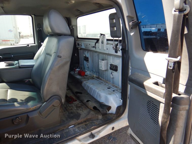 image for item DR2042 2013 Ford F250 Super Duty Lariat  SuperCab pickup truck