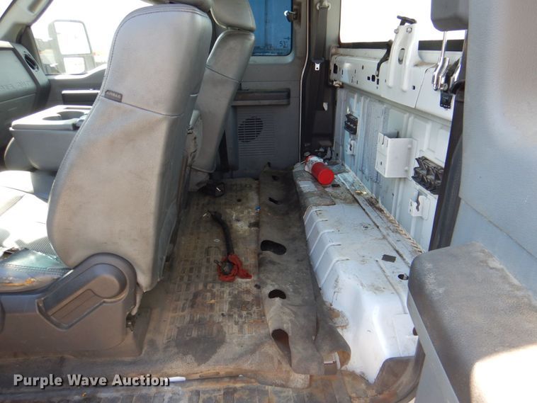 image for item DR2042 2013 Ford F250 Super Duty Lariat  SuperCab pickup truck