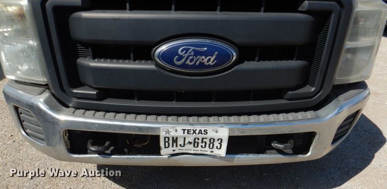 image for item DR2042 2013 Ford F250 Super Duty Lariat  SuperCab pickup truck