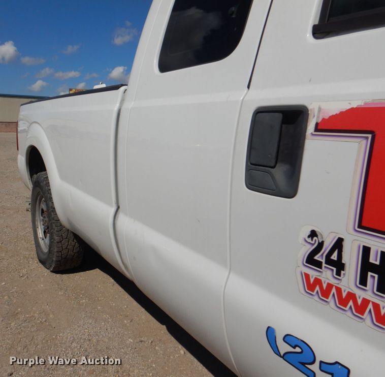 image for item DR2042 2013 Ford F250 Super Duty Lariat  SuperCab pickup truck