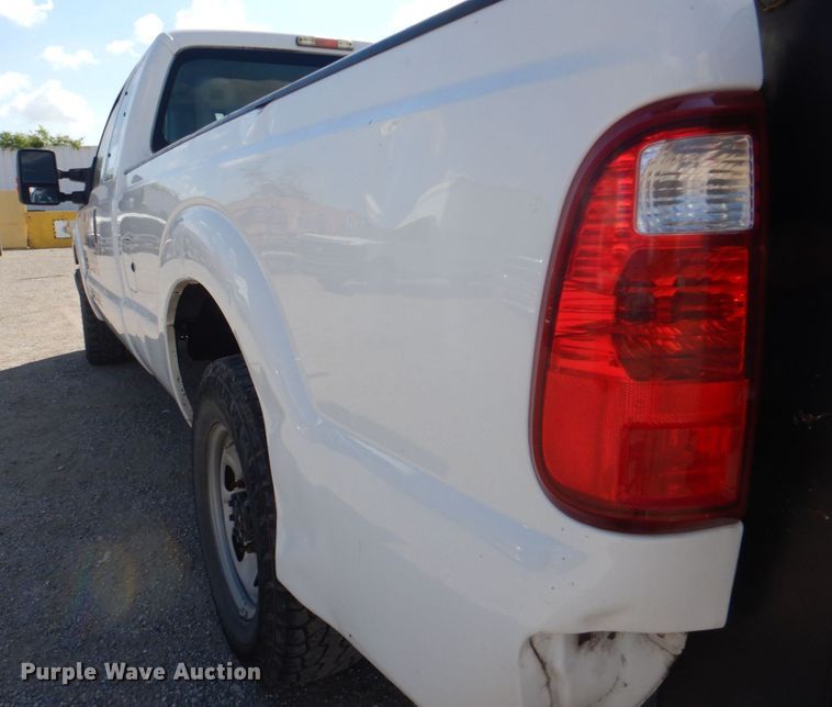 image for item DR2042 2013 Ford F250 Super Duty Lariat  SuperCab pickup truck