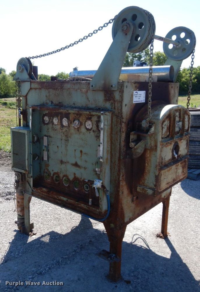 image for item DS1389 Lindberg  heat treating furnace