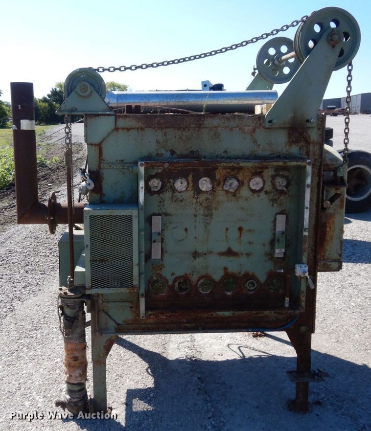 image for item DS1389 Lindberg  heat treating furnace