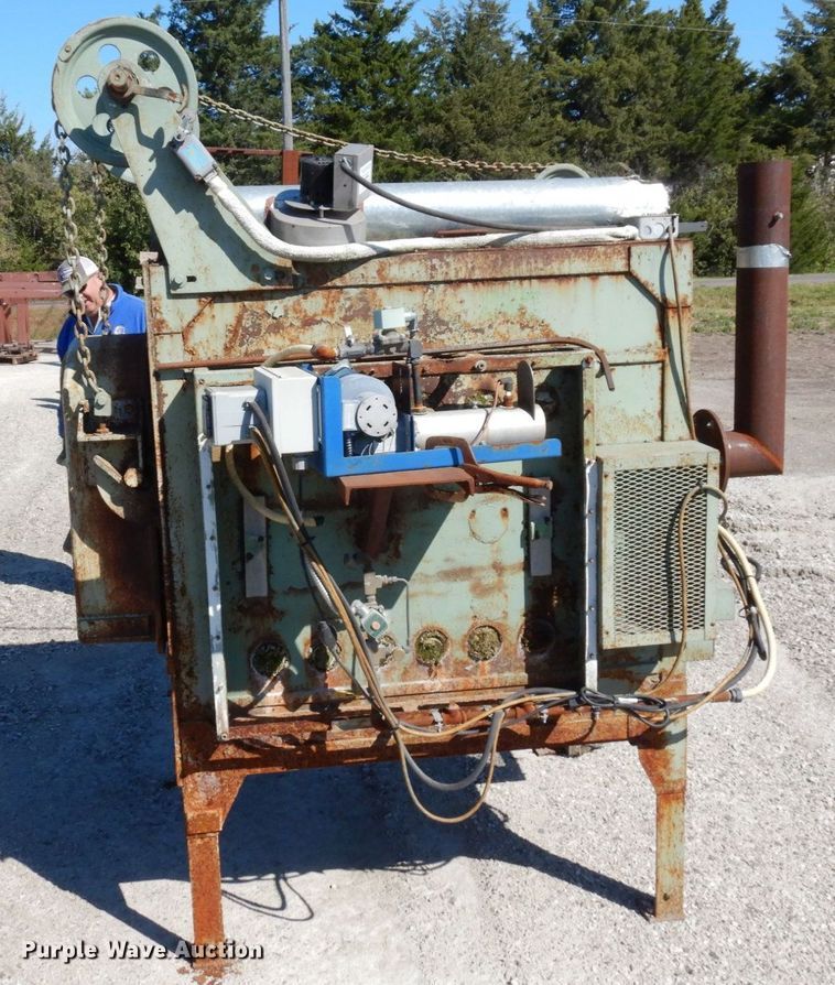 image for item DS1389 Lindberg  heat treating furnace