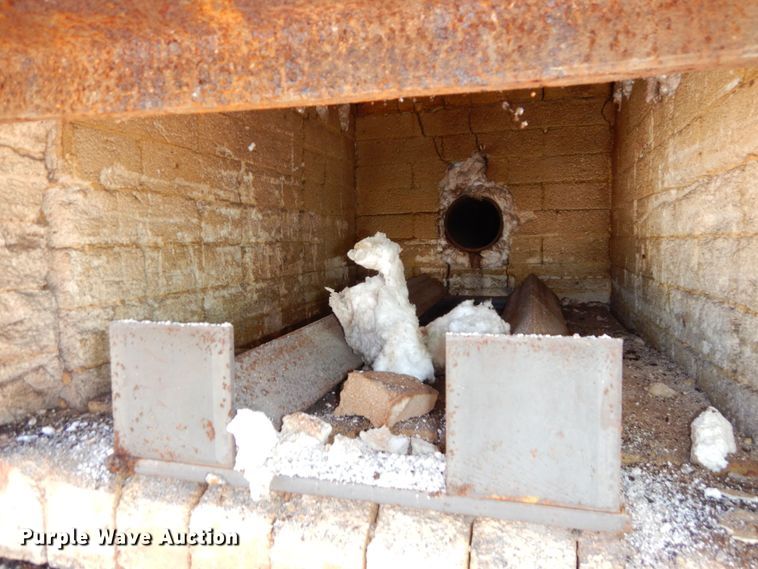 image for item DS1389 Lindberg  heat treating furnace