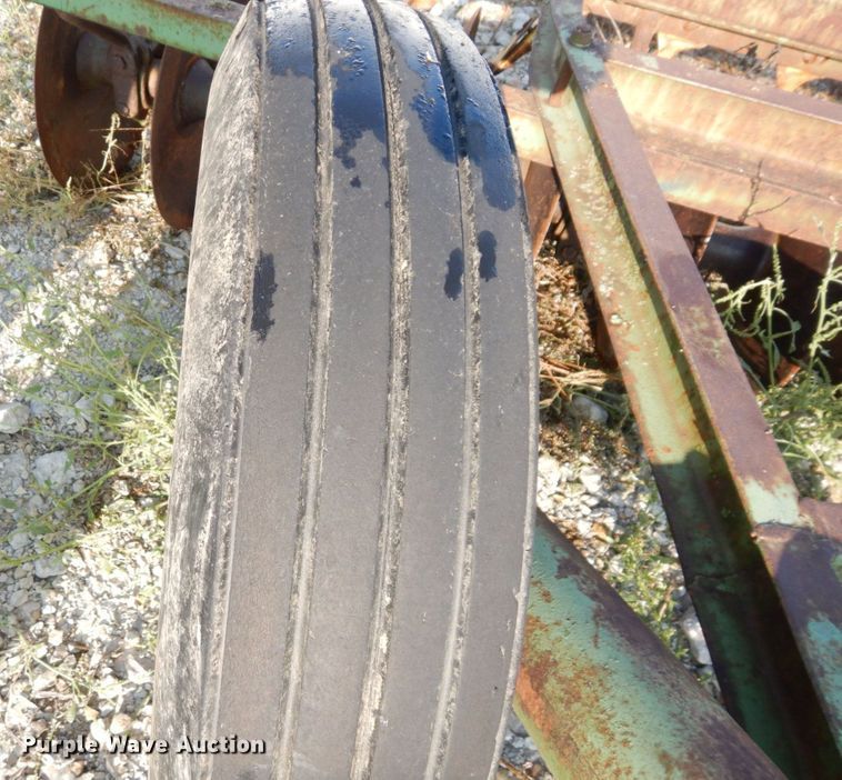 image for item DS1400 John Deere  double off-set disk