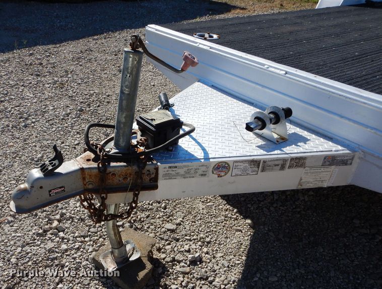image for item DS6252 2014 Featherlite 3110-0017-STD  Car trailer