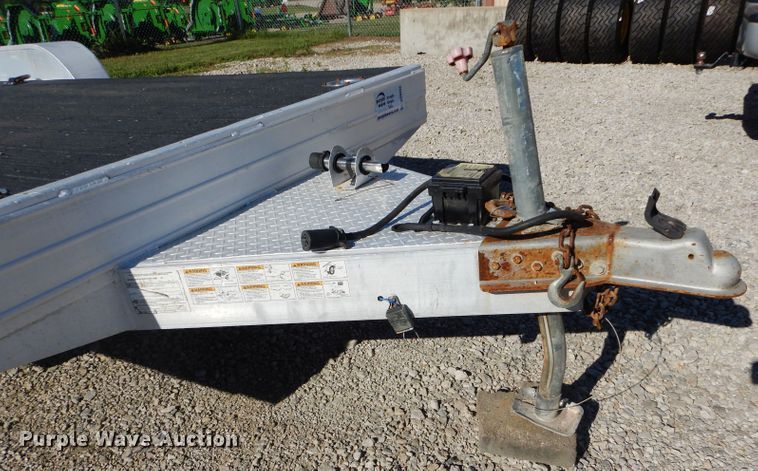image for item DS6252 2014 Featherlite 3110-0017-STD  Car trailer