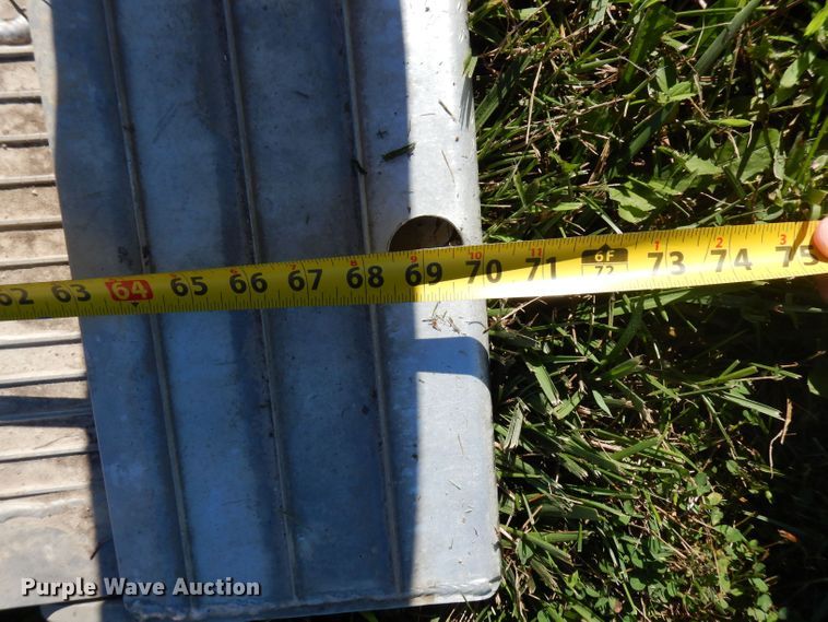 image for item DS6252 2014 Featherlite 3110-0017-STD  Car trailer