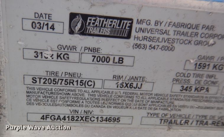 image for item DS6252 2014 Featherlite 3110-0017-STD  Car trailer