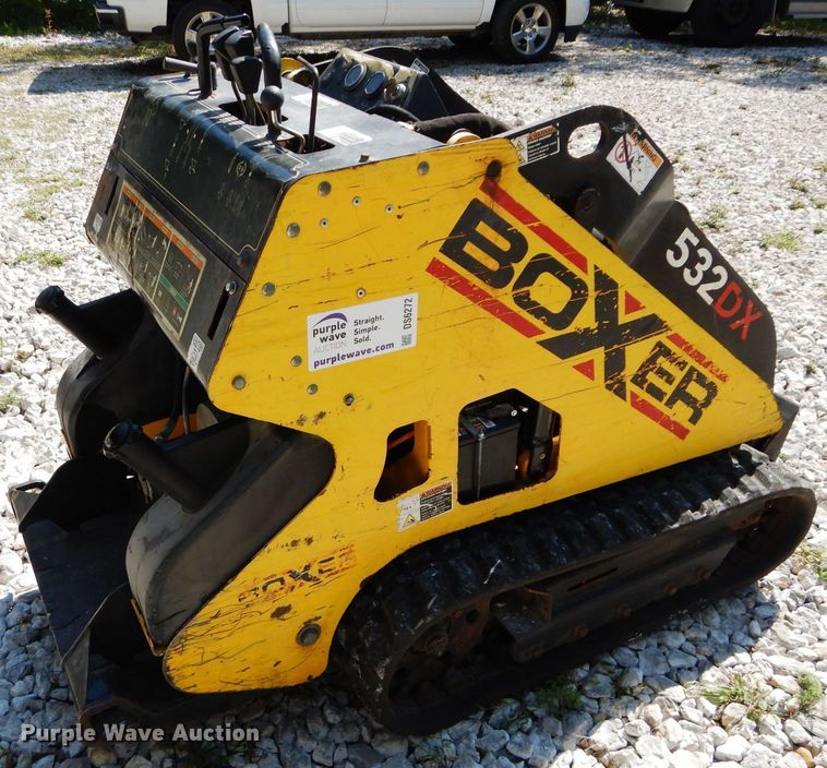 image for item DS6272 2008 Boxer 532DX  compact utility loader