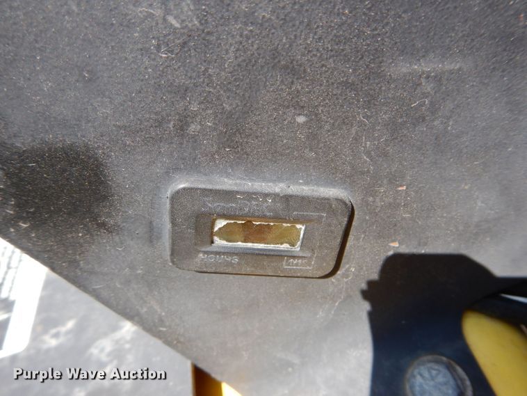 image for item DS6272 2008 Boxer 532DX  compact utility loader