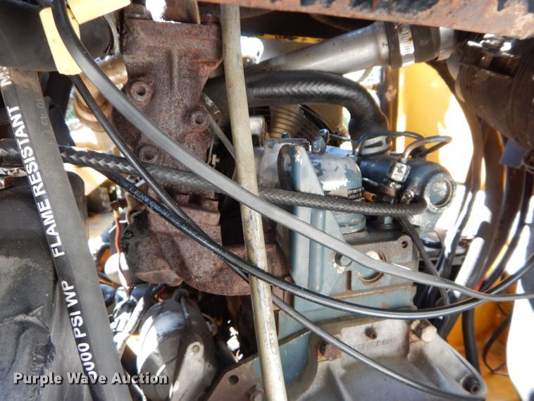 image for item DS6272 2008 Boxer 532DX  compact utility loader