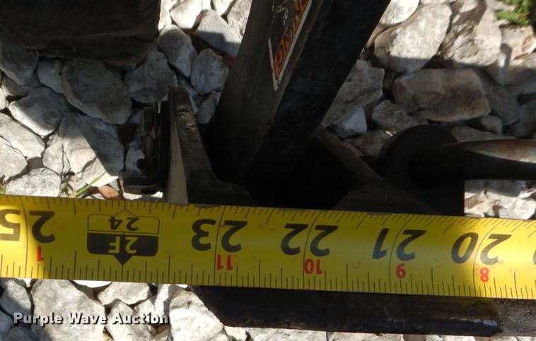 image for item DS6272 2008 Boxer 532DX  compact utility loader