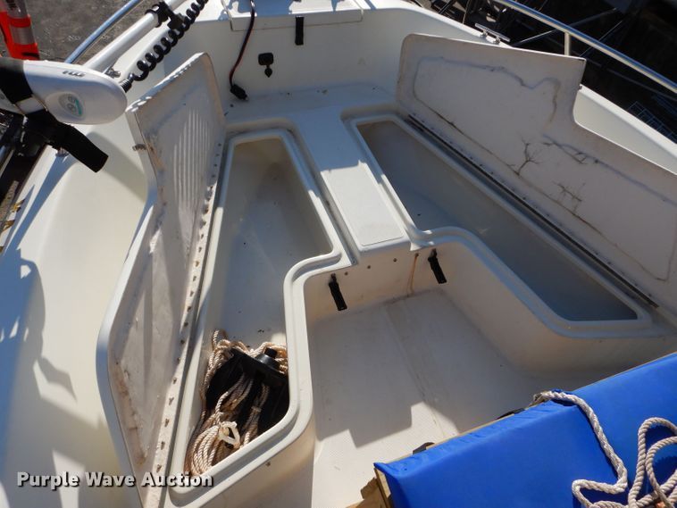 image for item DS6273 2003 Hydra-Sports 180CC  boat