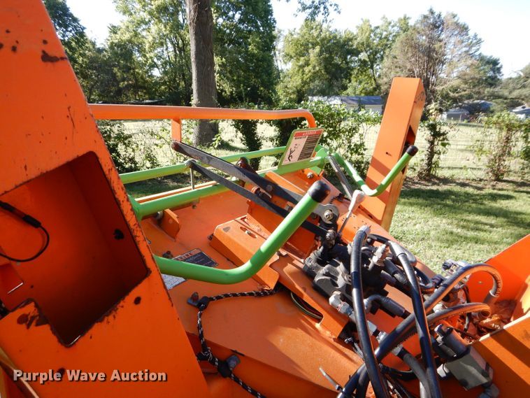 image for item DS6274 2014 Altec DRM12  wood chipper