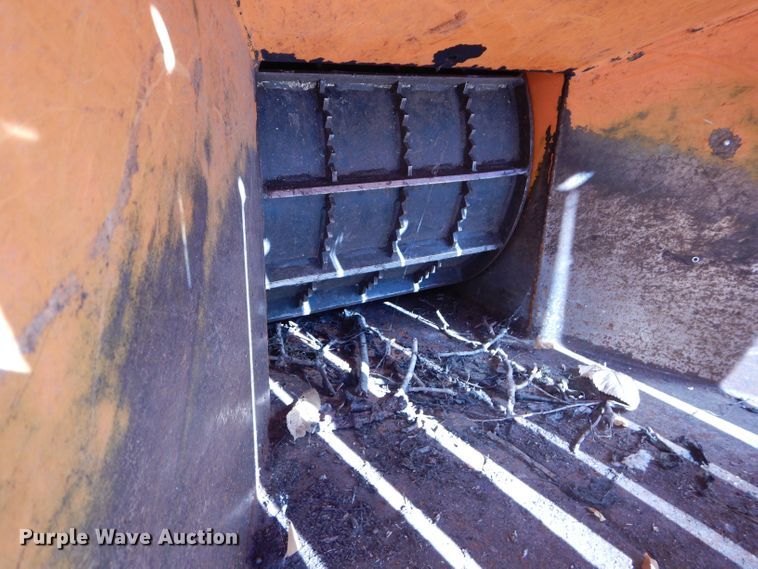 image for item DS6274 2014 Altec DRM12  wood chipper