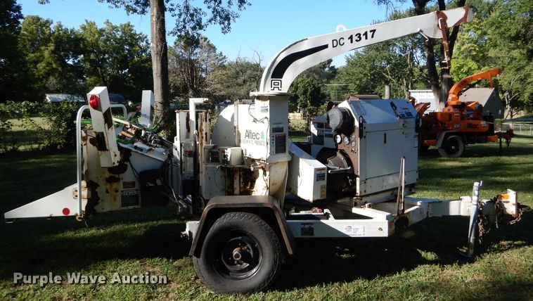 image for item DS6275 2012 Altec DC1317  wood chipper