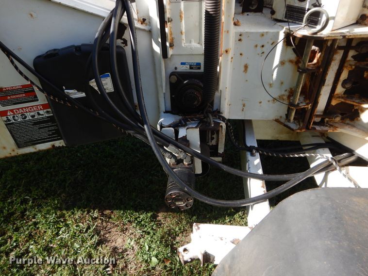 image for item DS6275 2012 Altec DC1317  wood chipper