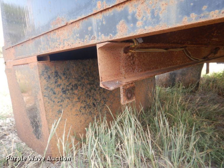 image for item HQ9513 Steel flatbed