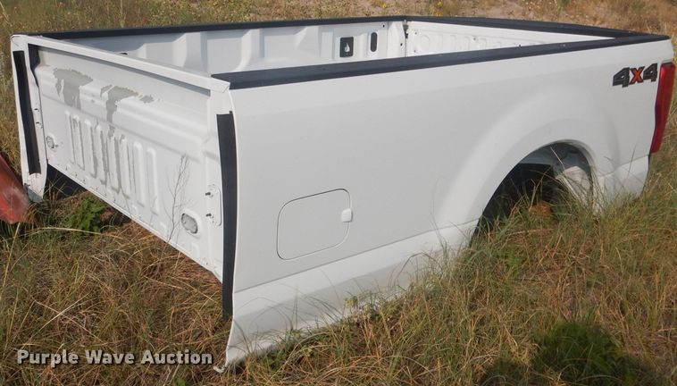 image for item HQ9516 2017 Ford F350  pickup truck bed
