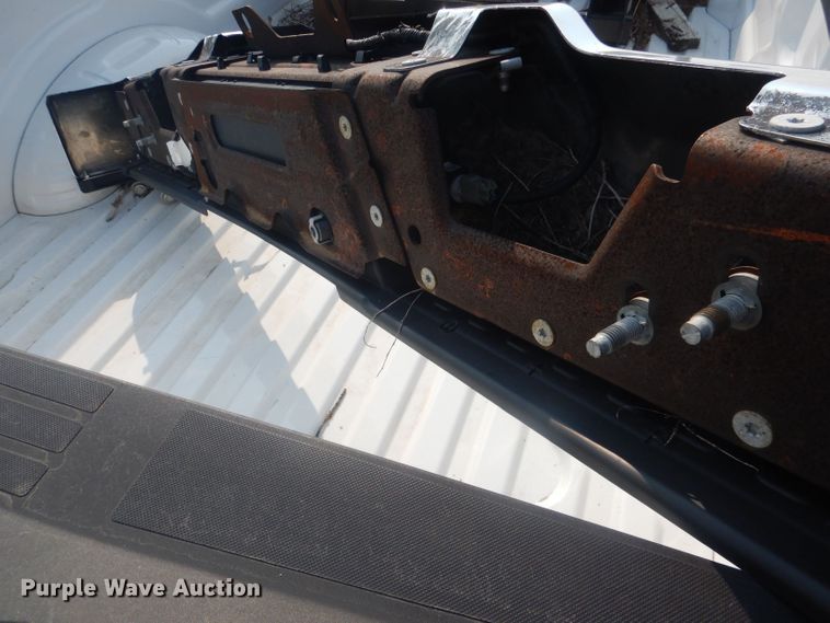 image for item HQ9516 2017 Ford F350  pickup truck bed