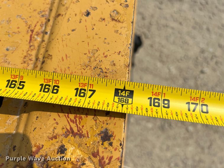 image for item IA9163 1997 Load King  lowboy equipment trailer