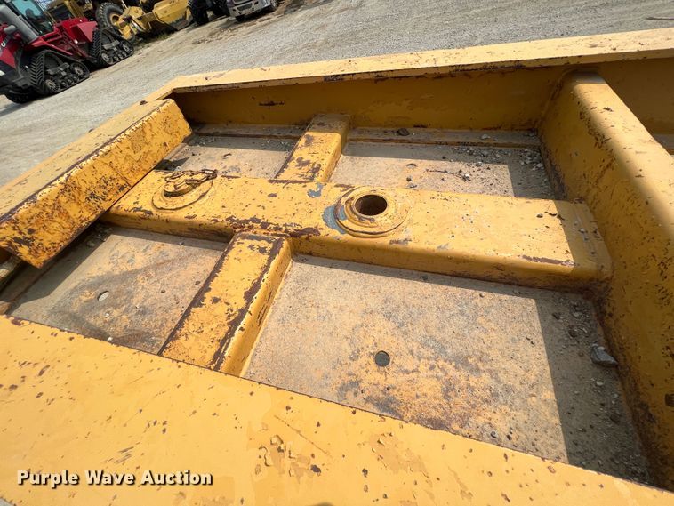 image for item IA9163 1997 Load King  lowboy equipment trailer