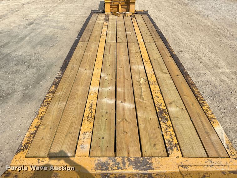 image for item IA9163 1997 Load King  lowboy equipment trailer