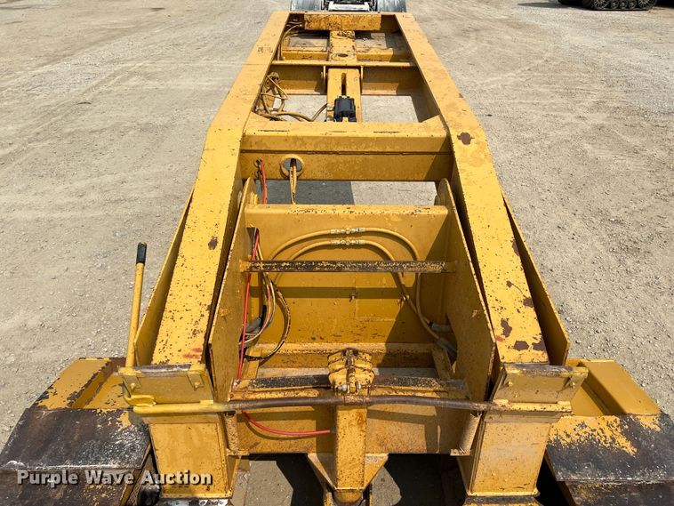image for item IA9163 1997 Load King  lowboy equipment trailer