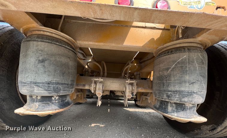 image for item IA9163 1997 Load King  lowboy equipment trailer