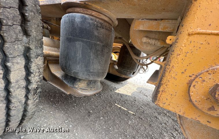 image for item IA9163 1997 Load King  lowboy equipment trailer