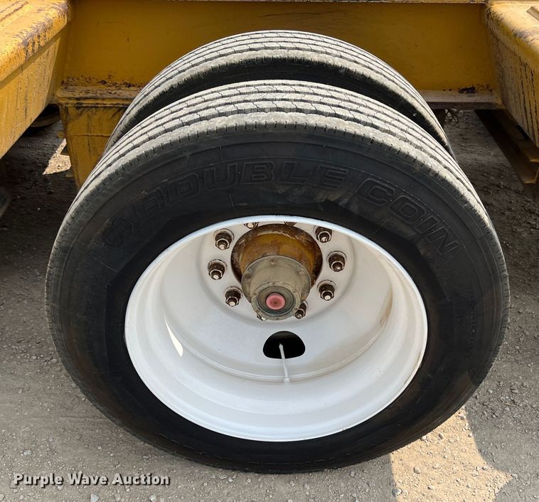 image for item IA9163 1997 Load King  lowboy equipment trailer