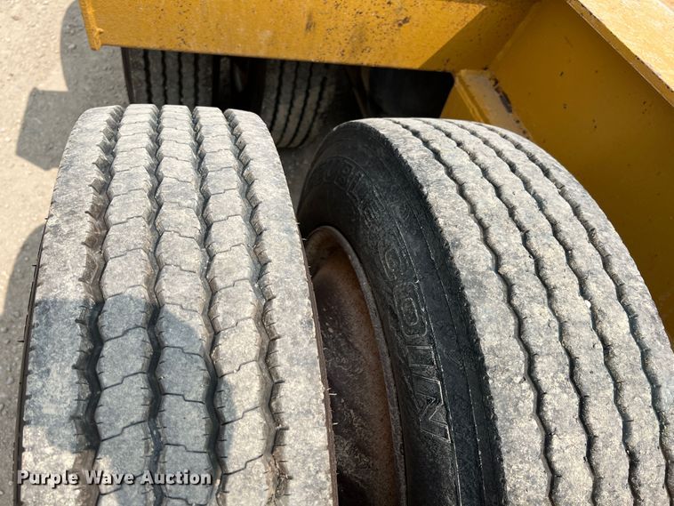 image for item IA9163 1997 Load King  lowboy equipment trailer