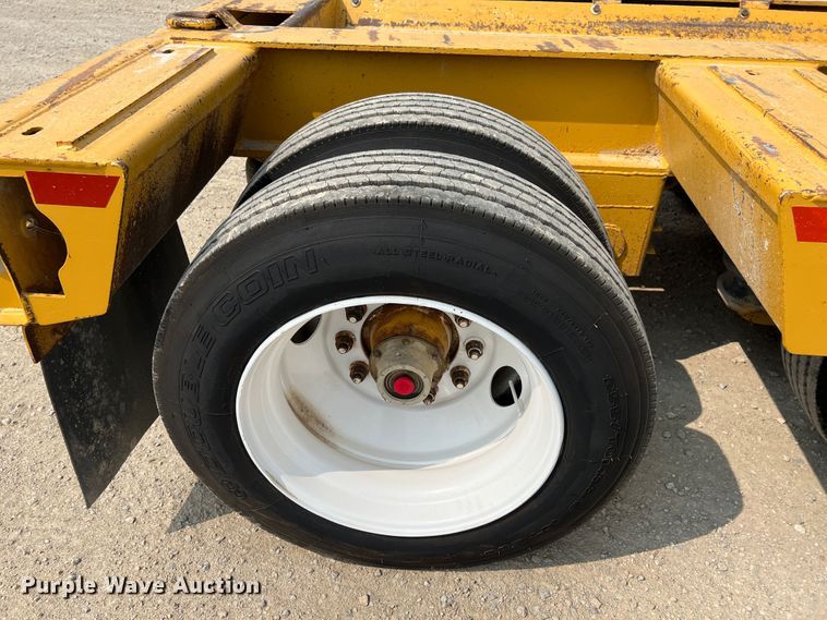 image for item IA9163 1997 Load King  lowboy equipment trailer