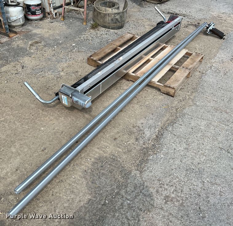 image for item IA9174 Mountain Tarp Pioneer  roll tarp