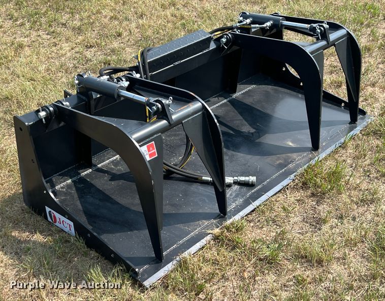 image for item IA9179 72" W skid steer grapple bucket