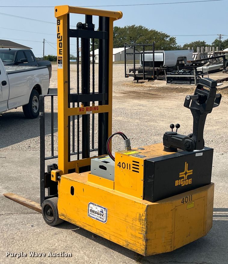 image for item IA9181 Big Joe PDC-20-130  forklift