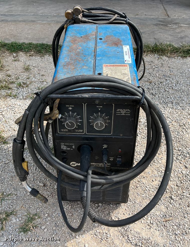 image for item IA9189 Miller Millermatic 250  welder