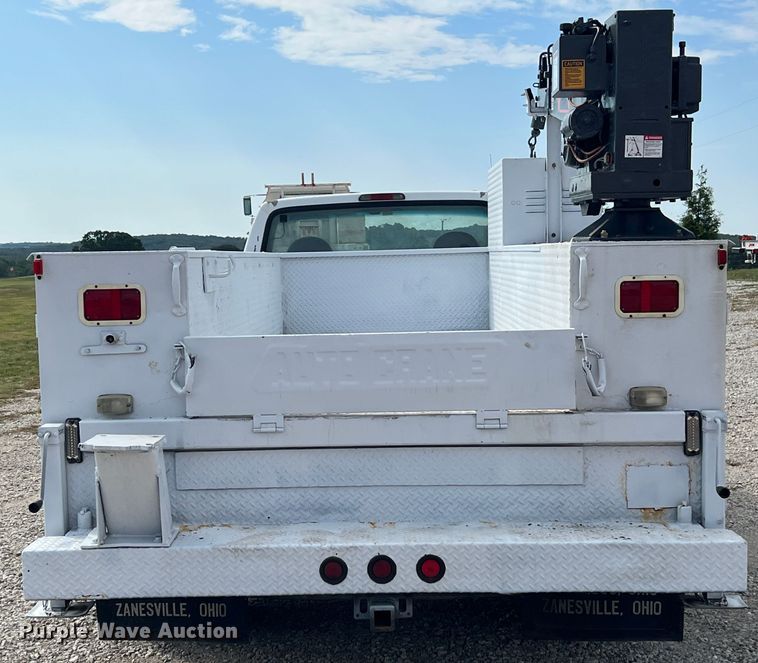 image for item IA9199 1995 Ford F450 Super Duty  utility / service truck