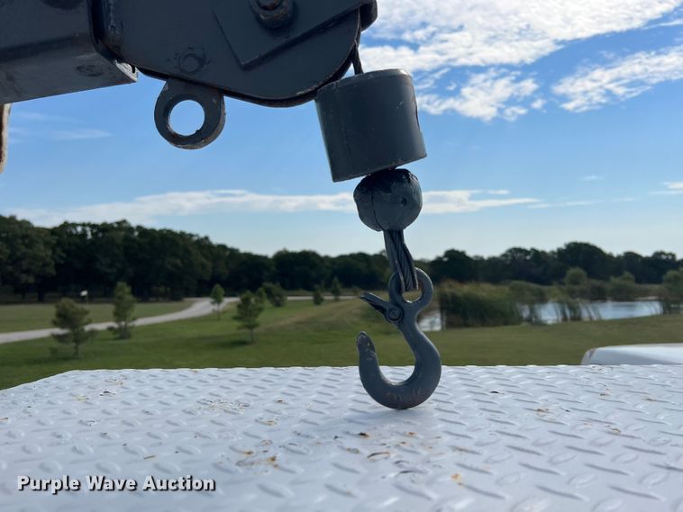 image for item IA9199 1995 Ford F450 Super Duty  utility / service truck