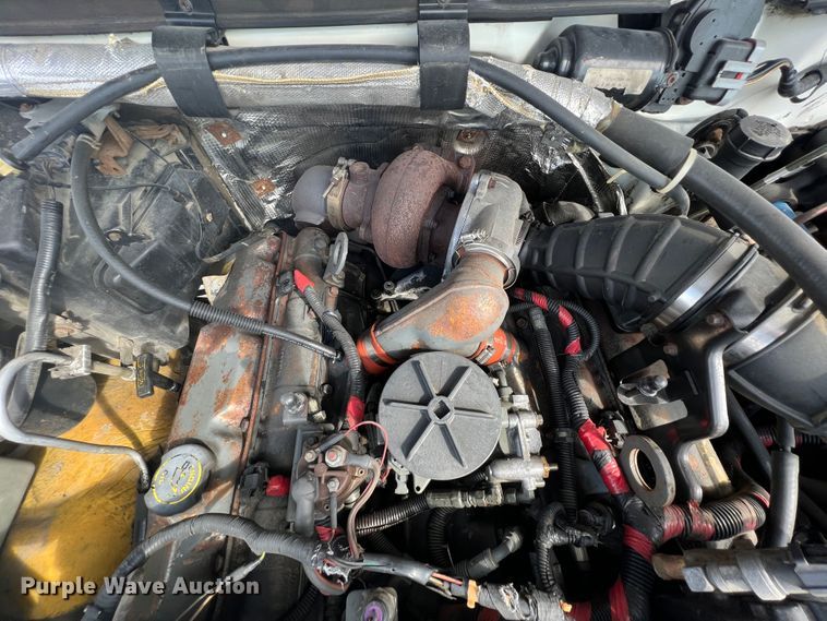 image for item IA9199 1995 Ford F450 Super Duty  utility / service truck