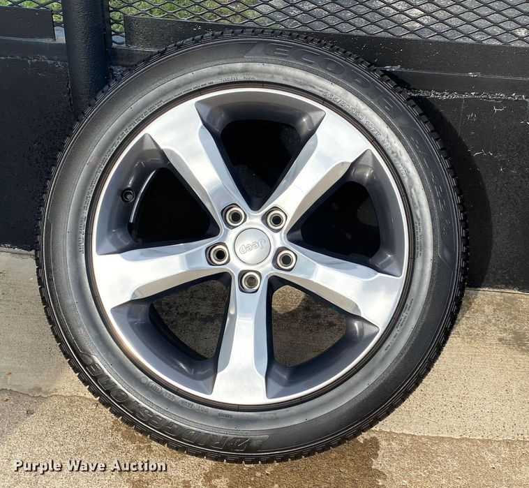 image for item IG9782 (4) Bridgestone 265/50R20 tires and wheels