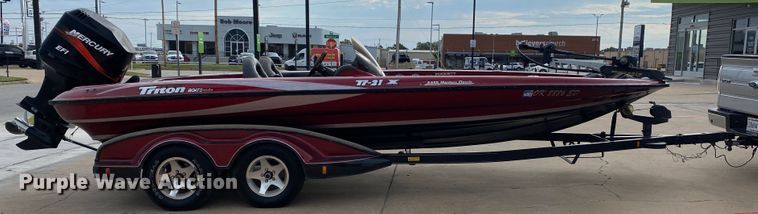 image for item IG9783 2004 Triton TR-21X  boat