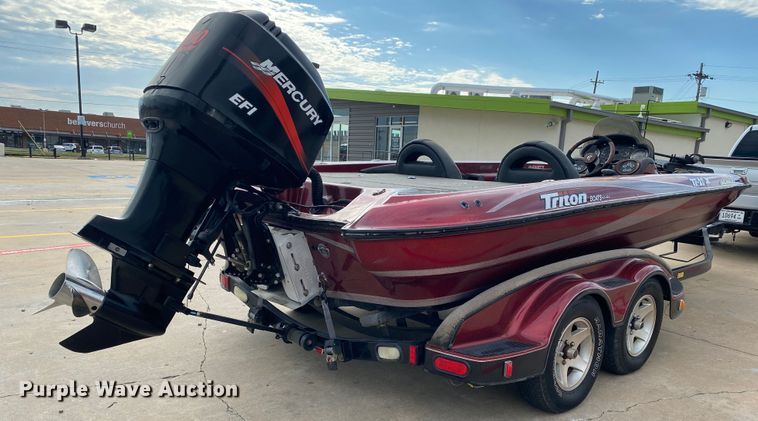 image for item IG9783 2004 Triton TR-21X  boat