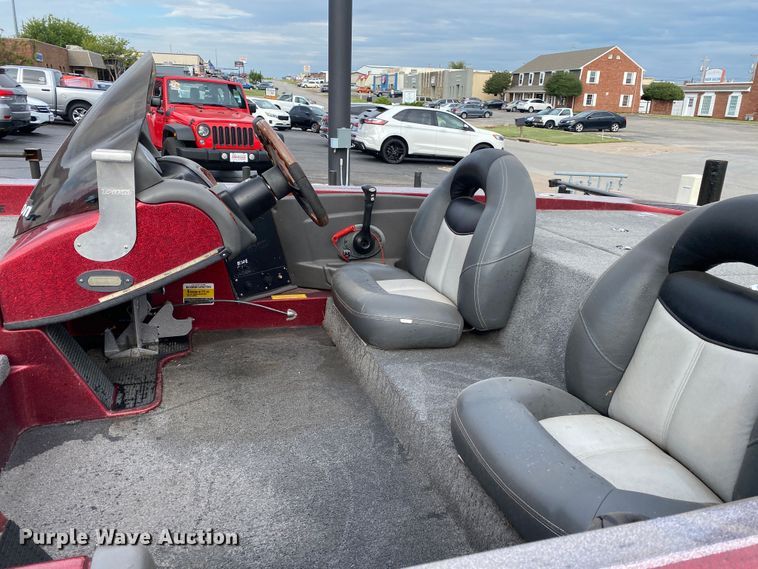 image for item IG9783 2004 Triton TR-21X  boat