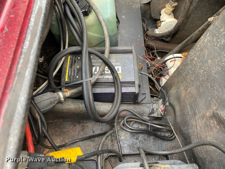 image for item IG9783 2004 Triton TR-21X  boat