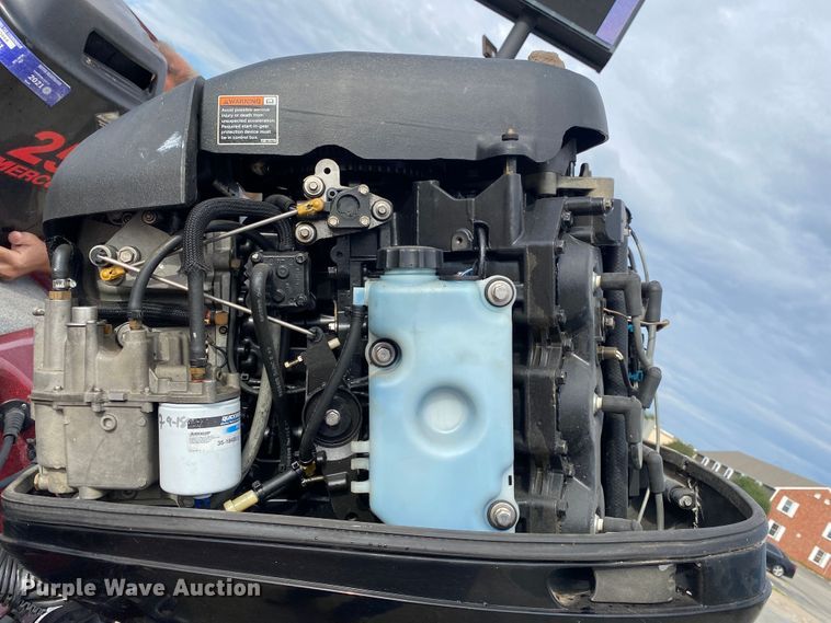 image for item IG9783 2004 Triton TR-21X  boat