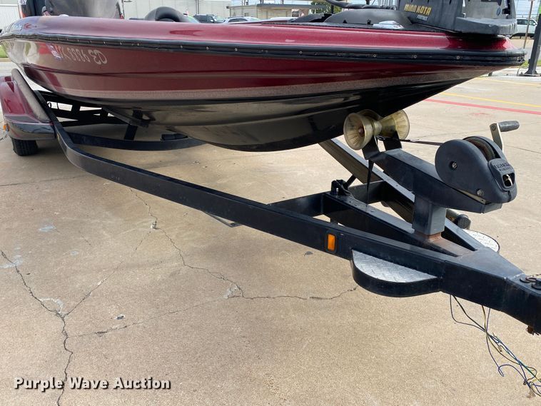 image for item IG9783 2004 Triton TR-21X  boat