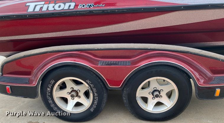 image for item IG9783 2004 Triton TR-21X  boat